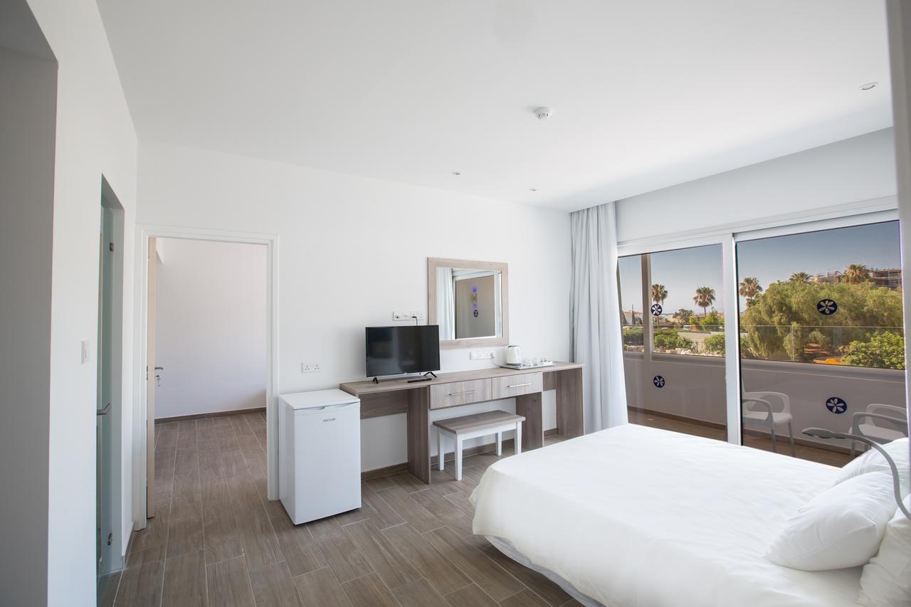 Stratovarius Nissi Rooms Agia Napa Exterior foto