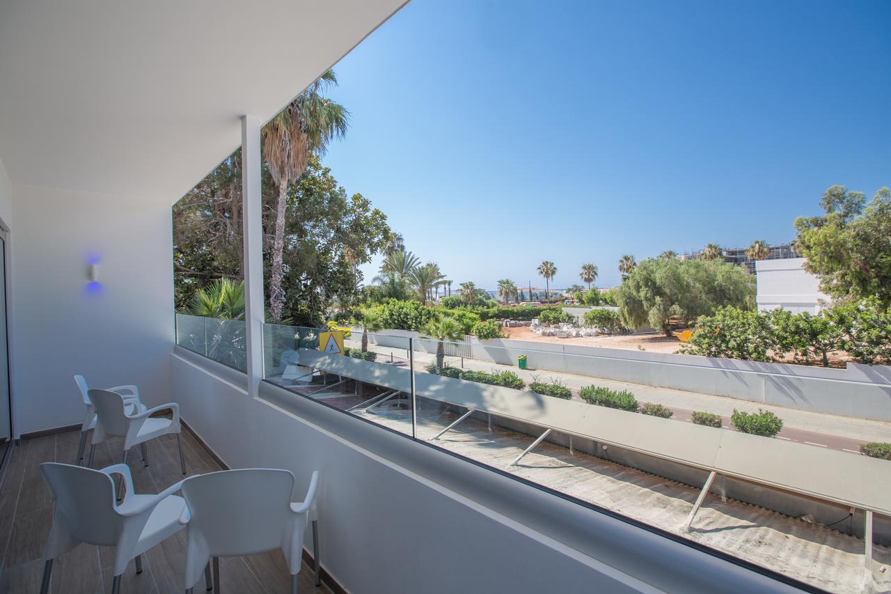 Stratovarius Nissi Rooms Agia Napa Exterior foto