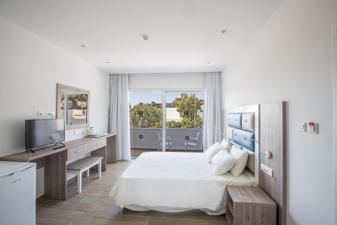 Stratovarius Nissi Rooms Agia Napa Exterior foto