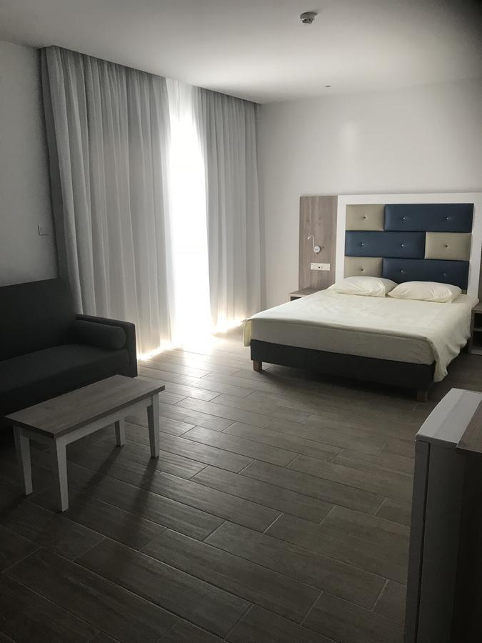 Stratovarius Nissi Rooms Agia Napa Exterior foto